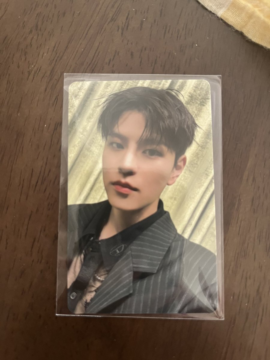 straykids 〔Hollow〕
HMV オリジナルフォトカードC

〔譲〕スンミン
〔求〕フィリックス

郵送希望です。
交換していただける方
いらっしゃいましたら
よろしくお願いします🙇

#StrayKids交換