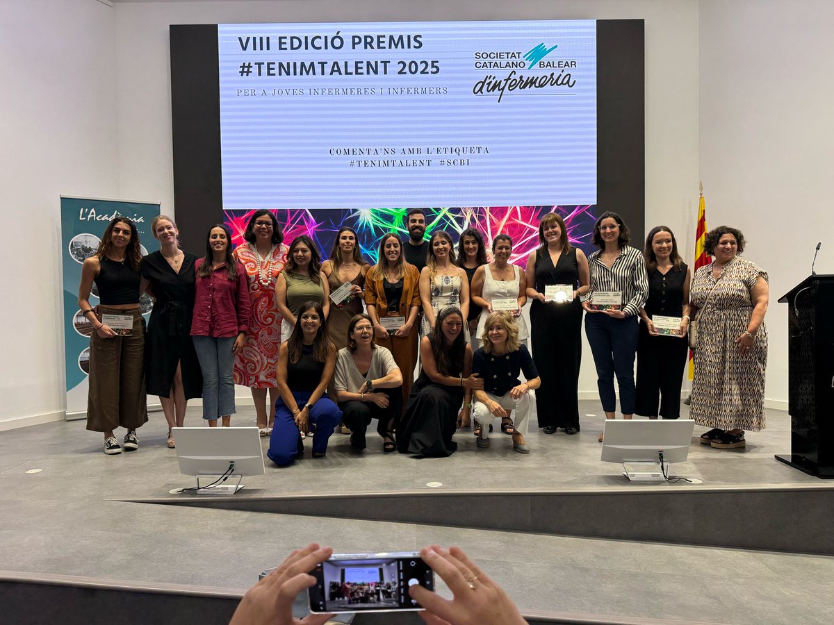 Enhorabona Carla Buxeda 🏆 pel premi Jove Talent en Atenció a Residència Geriàtrica 👵🏼👴🏼🧠 lliurat per la Societat Catalana Balear d'Infermeria (SCBI).
Un orgull pel COIGI i pel col·lectiu professional d'infermeres 💪💙

#tenimtalent
<a href="/SCBInfermeria/">SCBInfermeria</a>