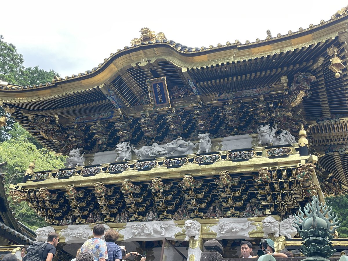148Caroline's tweet photo. 東武東上線ゆったり会津東武フリーパスの旅②
ずっと行きたかった日光東照宮！殿建築物を見ても彫刻が素晴らしくていつまでも見ていられる✨私のスキルでは実際に見るよりキレイに撮れなかったのが残念…特に陽明門😓食べ歩きも楽しんだけど水曜日定休のお店が多いのが残念でした https://t.co/WY2iMI1eQd