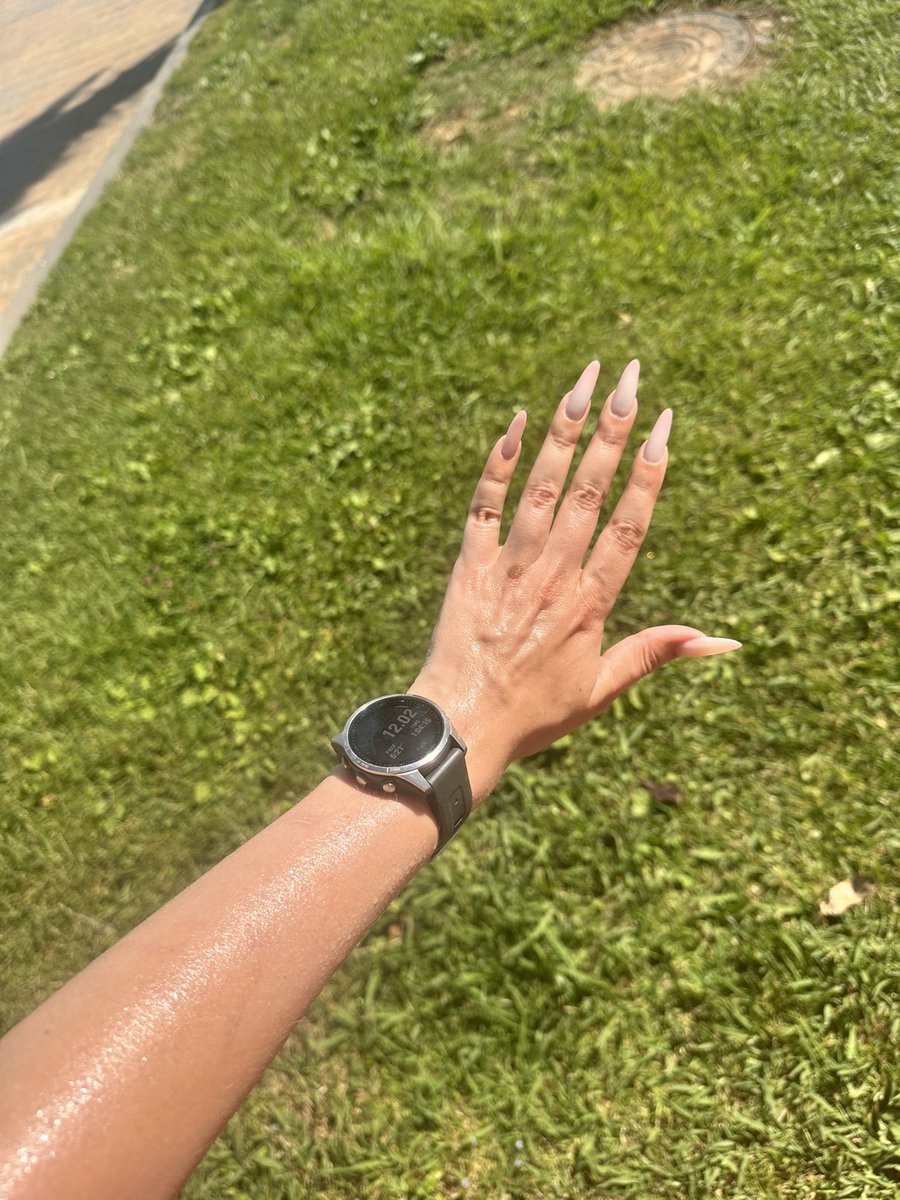 только проснулась а уже вся мокрая 👉👈🥵🥵🥵