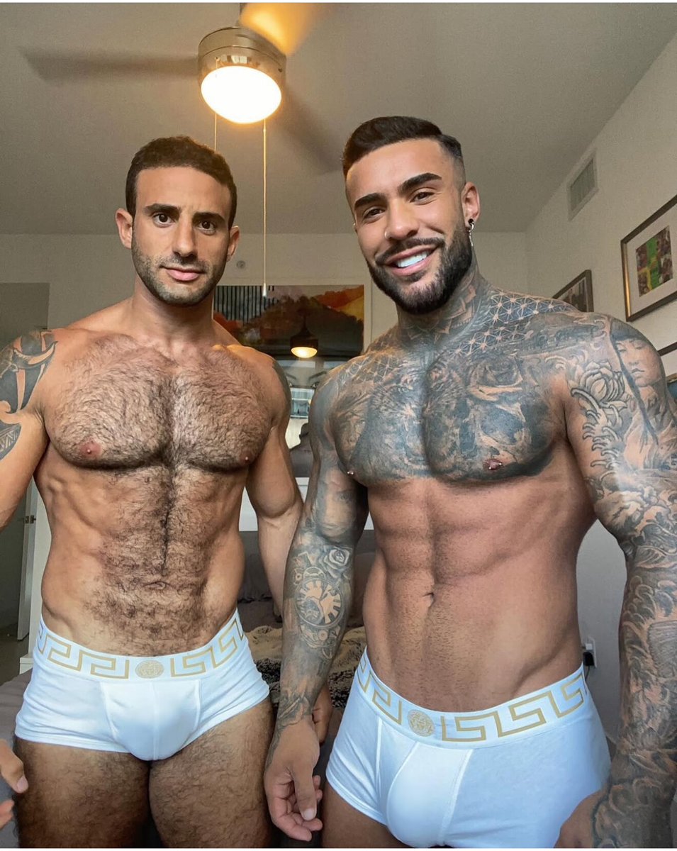kikhasamor's tweet photo. Shaved or hairy? 👀🧐 https://t.co/OY5SEH18jK