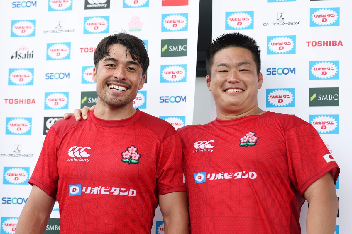 6月20日は日本代表宮崎合宿のメディア公開日でした。ハードなトレーニングの合間に笑顔をみせてくれた、（左から）メイン平、竹内柊平の宮崎県出身コンビ。

<a href="/JRFUMedia/">日本ラグビーフットボール協会</a> <a href="/miyarug1/">宮崎県ラグビーフットボール協会</a> 
#日本代表 #ラグビー #rugby #ジャスラグ #JustRUGBY