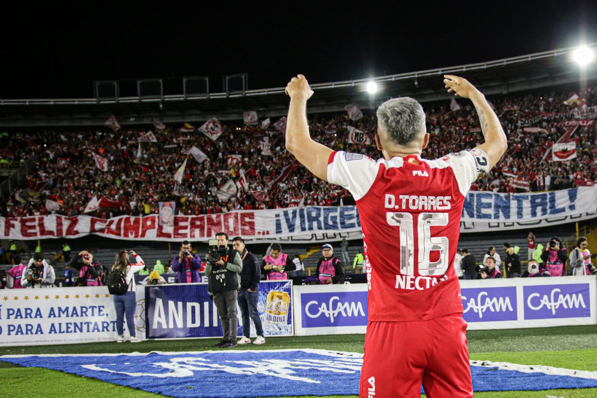 ¡Qué noche señores 😍!

#VamosSantaFe 🇮🇩