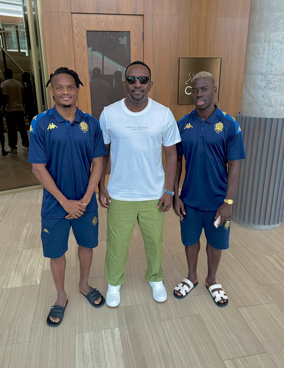 Caamil8's tweet image. Ilikuwa ni furaha kukutana na vijana wetu AZIZ KI na SELEMAN MWALUMU waliopo hapa MAREKANI kwenye mashindo ya FIFA CLUB WORLD CUP 2025