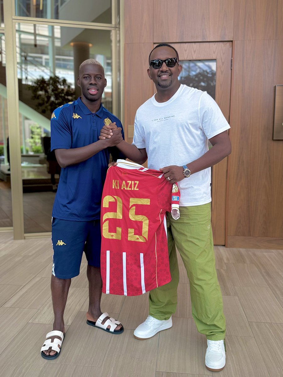 Caamil8's tweet image. Ilikuwa ni furaha kukutana na vijana wetu AZIZ KI na SELEMAN MWALUMU waliopo hapa MAREKANI kwenye mashindo ya FIFA CLUB WORLD CUP 2025