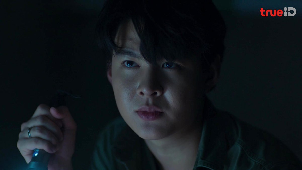 พบหัวหน้ารปภ. ที่หายไปแล้ว 
แต่ถูกฆาตกรรมอำพราง....งานนี้มีเงื่อนงำ 

เปิด TrueID ดูเลย Happiness EP.7 คลิก ttid.co/KupK/qlngly4y

Madness Hides in Darkness
#HappinessTHEP7