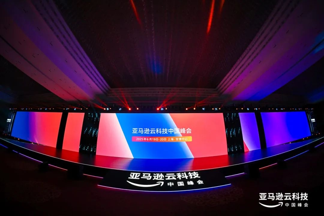 AdsGoOfficial's tweet image. 🚀 AdsGo.ai debuted at AWS Summit Shanghai 2025!
Helping founders launch AI-powered ads fast on Meta, Google &amp;amp; TikTok.
Join now: adsgo.ai.
#AdsGoAI #AWSSummitShanghai #AIAdvertising #AWSSummit #AWS #AWSummit2025