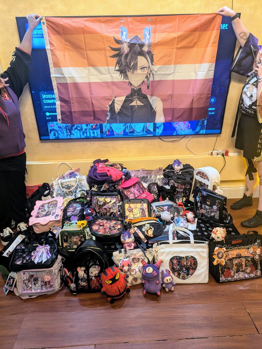 Thank you everyone for another wonderful karaoke!! 🥹 I'm always honored to host these and being Starmin together!! What a way to kick off my first Offkai 💜  
⭐OTSUSTARS!!! ⭐ 
#OffKaiGen4