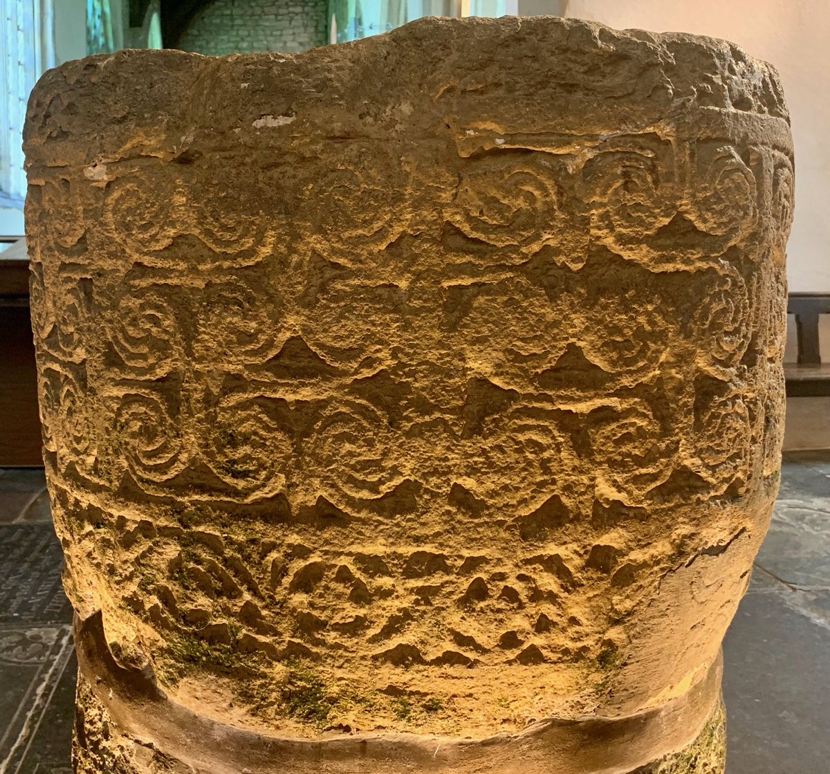 The 9th century Saxon font from St. Mary’s Priory Church at Deerhurst in Gloucestershire. Remarkably, the font was discarded in 1653 and rediscovered on a local farm in 1843 where it was being used as a drinking trough for livestock. 📸 My own. #FontsOnFriday #AngloSaxon