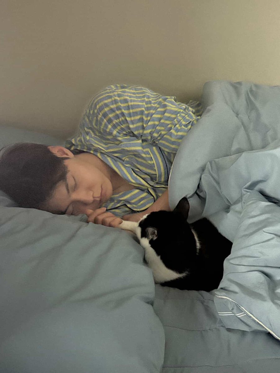 0119_sumi's tweet photo. 이랬다가                                                    저랬다가 https://t.co/VJluXHQvwd