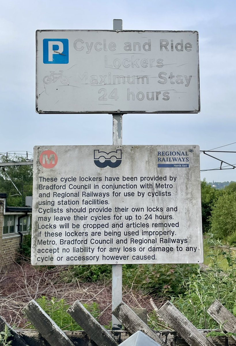 WeavinWeave's tweet image. With thanks to Regional Railways for the cycle lockers at Shipley railway station. 🙏 @_doublearrow