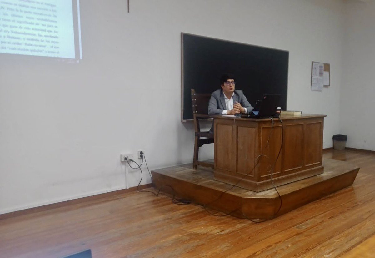Filología Clásica UVa (@clasicas_uva) on Twitter photo Federico Domínguez Cely, profesor de <a href="/clasicas_uva/">Filología Clásica UVa</a>, ha presentado la comunicación “Una reconstrucción de la figura de tres reyes babilonios (Nabucodonosor, Nabónido y Baltasar) a partir de Daniel 1-5” en las XXXIV Jornadas Bíblicas organizadas por la Asociación Bíblica Española Federico Domínguez Cely, profesor de <a href="/clasicas_uva/">Filología Clásica UVa</a>, ha presentado la comunicación “Una reconstrucción de la figura de tres reyes babilonios (Nabucodonosor, Nabónido y Baltasar) a partir de Daniel 1-5” en las XXXIV Jornadas Bíblicas organizadas por la Asociación Bíblica Española
