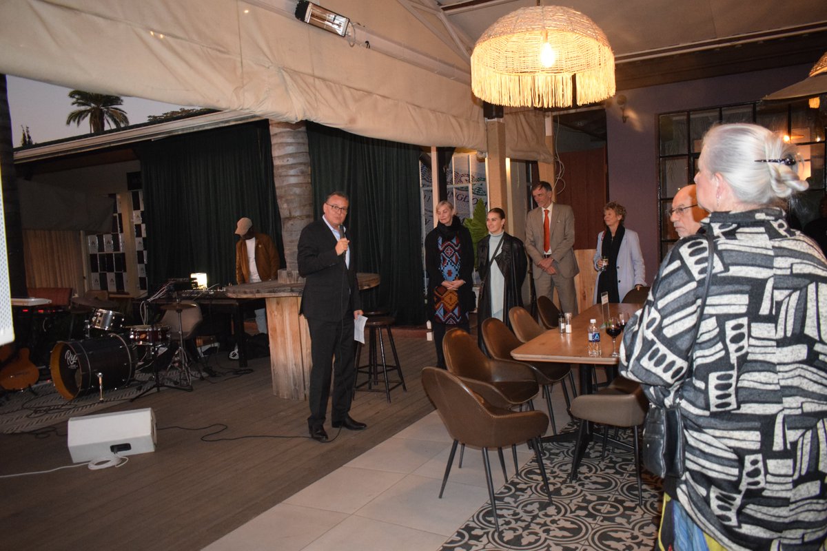 SwissEmbZim's tweet image. Y&apos;day we continued the Dialogues on Humanity exhibition in Harare - on display @ #Mara Mara Restaurant for the next 30 days!

Amb. Rey stressed the importance of keeping #GenevaConventions(75 yrs!) on the radar.

Don’t miss this experience! @SwissIntLaw @JulesAmoti  @SwissDevCoop
