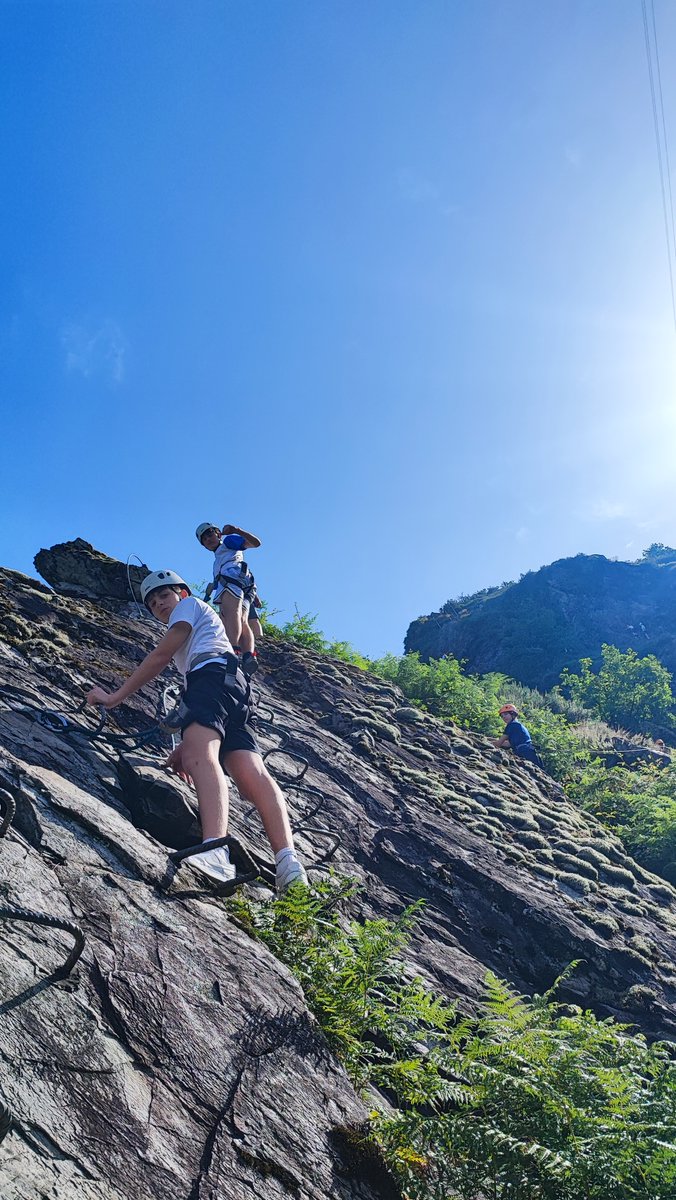 Imágenes de la #semanaverde de nuestro alumnado de 3ESO.
#colegiosancernin #salidasfindecurso