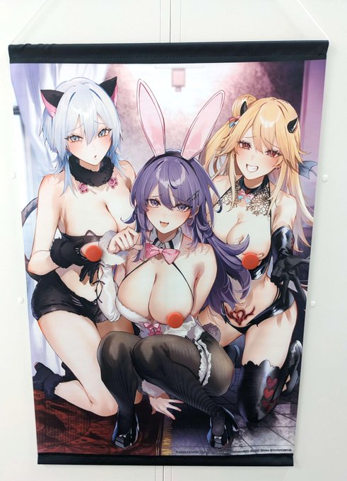 GCN文庫6月刊
『突然住む家を失ったら憧れの女子達との秘密の同棲生活が始まったんだが?』
ゲーマーズ限定版に付属するB2タペストリーのサンプルをいただきました!

邪魔な磁石をどけたいあなたは……限定版をゲットしてくださいね!
こちらから👇
https://t.co/0QuhUDfh5K 