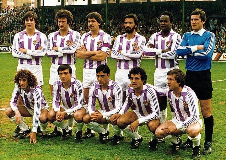 Odio el Fútbol Moderno (@odfutbolmoderno) on Twitter photo 🎂⚽ Un 20 de junio de 1928 nacía el <a href="/realvalladolid/">Real Valladolid C.F.</a> tras la fusión del Real Unión Deportiva y el Club Deportivo Español.
💜 ¡Felicidades, Pucela!
🏟️ Un club histórico por el que han pasado grandes peloteros 👟
🧠 ¿Qué recuerdos te trae este equipo tan singular?
🔥 ¿Algún 🎂⚽ Un 20 de junio de 1928 nacía el <a href="/realvalladolid/">Real Valladolid C.F.</a> tras la fusión del Real Unión Deportiva y el Club Deportivo Español.
💜 ¡Felicidades, Pucela!
🏟️ Un club histórico por el que han pasado grandes peloteros 👟
🧠 ¿Qué recuerdos te trae este equipo tan singular?
🔥 ¿Algún