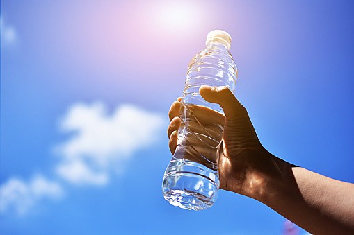 With warm temperatures expected, students are encouraged to bring a water bottle to stay hydrated. Drinks will also be available to purchase during break and lunchtime. Stay cool and refreshed! 🌞💧

#ThistleyHoughAcademy
#CreativeEducationTrust