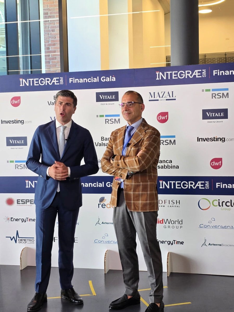 Ieri al #FinancialGalà di #IntegraeSIM abbiamo condiviso, con investitori e operatori di settore, la nostra visione di crescita a lungo termine: unire innovazione tecnologica e sostenibilità in un modello di crescita solido e responsabile! #finanza #convergenzespa <a href="/rpingar/">Rosario Pingaro</a>