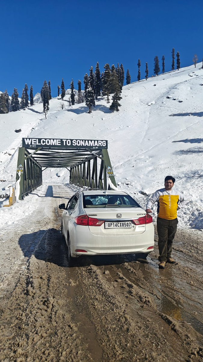 mrlokesh's tweet image. Kashmir is not just a place, it's an emotion.#SedanCar #Snowchain #HondaCity #HondaCarsIndia #Gulmarg #Sonamarg trip