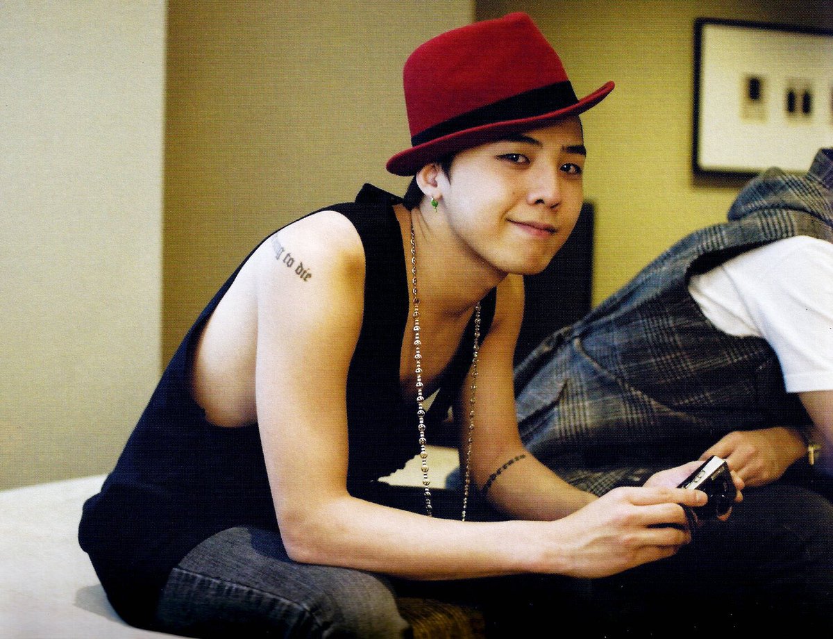 G-DRAGON ARCHIVE tweet media