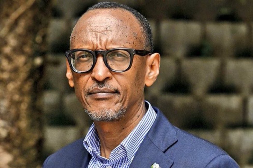 Ibigarasha bikora akazi kabi cyane, biti:

- President Kagame ararwaye…
- Bakajya na kure bati yarapfuye… (usibye ko ibi byose ntagishya kirimo muhora mubivuga).

Ababisoma bakabyemera ndashaka kubabaza:

- President Kagame ashinzwe itangazamakuru kugira nimba utamubonye kuri X