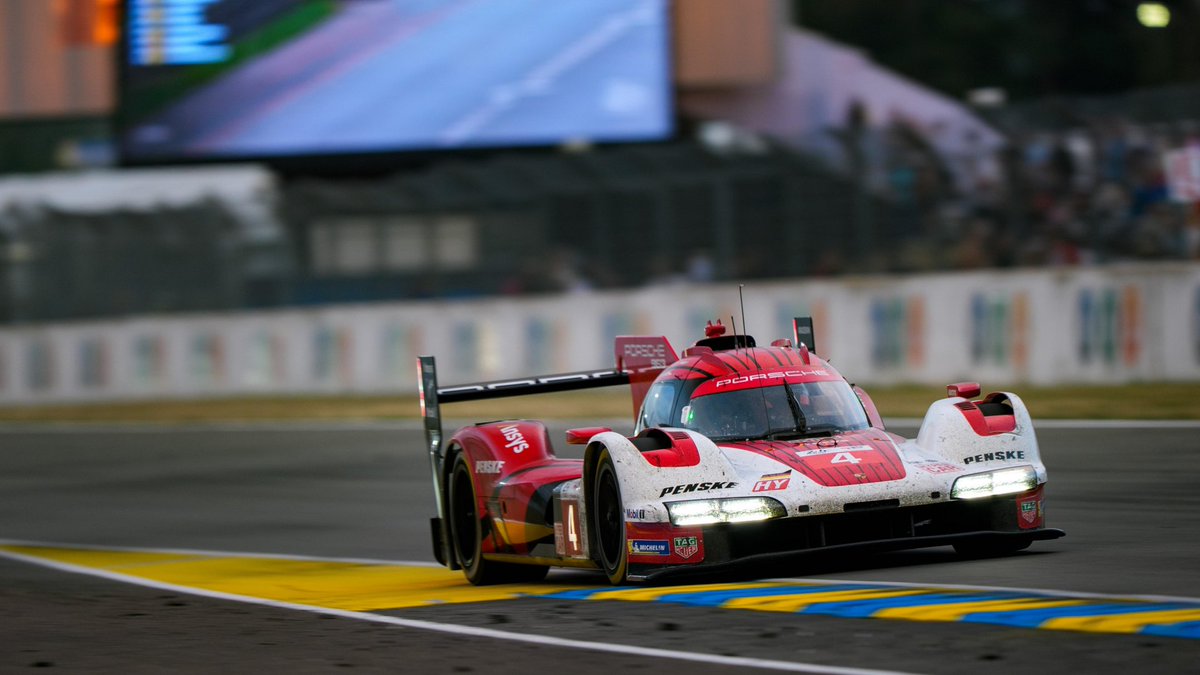 Porsche Newsroom tweet media