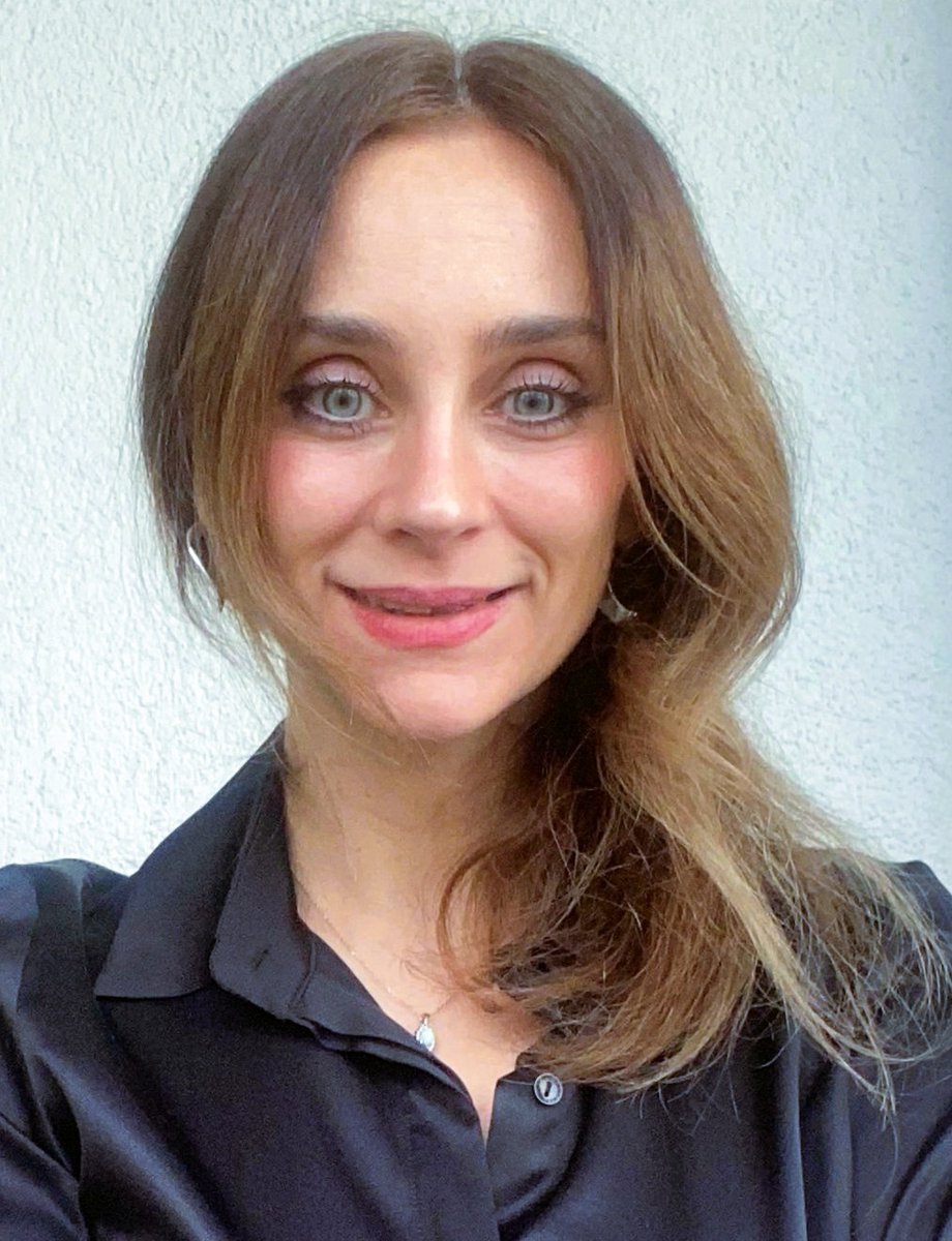 Bölümümüzün yeni öğretim üyesi: Dr. Güneş Aşık (<a href="/gunesasik/">Güneş Aşık</a>)
Doktorasını LSE’de tamamlayan Dr. Aşık, uygulamalı mikroiktisat, çalışma ve kalkınma iktisadı alanlarında çalışmalar yürütmektedir.
Kendisine hoş geldiniz diyor, birlikte çalışacak olmaktan memnuniyet duyuyoruz.