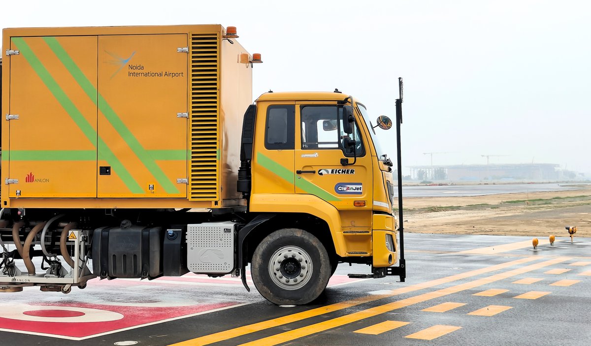 We have partnered with Anlon Technology Solutions, for the deployment of India’s first indigenously built Runway Rubber Removal Machine (RRM) – Cleanjet. This high-performance, toxin-free machine will play a key role in ensuring efficiency, and sustainability at #NIAirport.