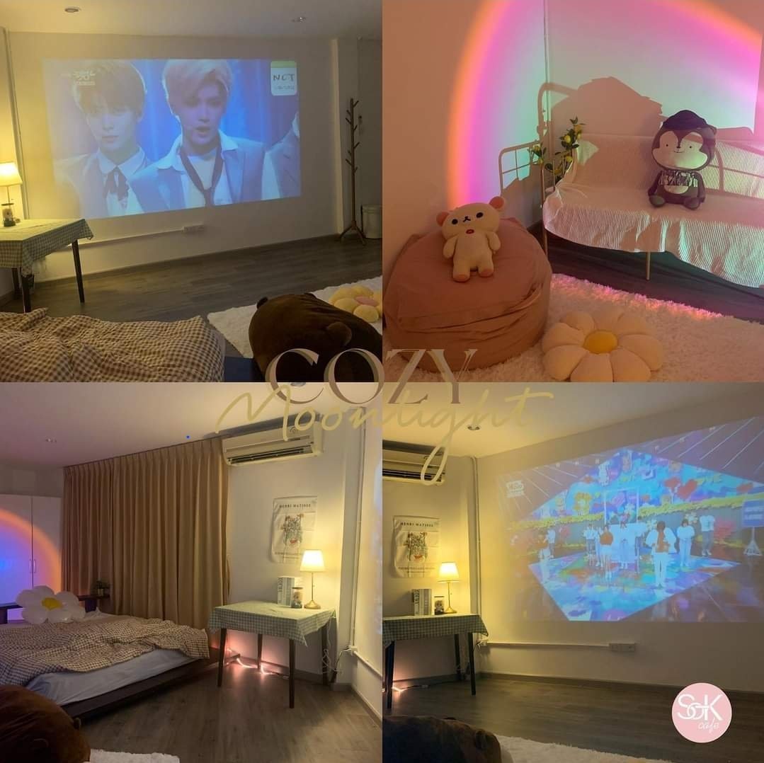 🌼 Cozy Moonlight ห้องขนาดใหญ่ ชั่วโมงละ 500 บาท ( จากปกติ 600 บาท ) 
เข้าได้ 5 คน ( คนเกินคิดคนละ 100 บาท/ชม.) 
จอง 3 ชั่วโมง ขึ้นไป ได้รับส่วนลดอาหารและเครื่องดื่ม 10%

#ตลาดนัดบังทัน #ตลาดนัดkpop #ตลาดนัดอากาเซ่ #ตลาดนัดเด็กสมบัติ #ตลาดนัดรวมด้อม #ตลาดนัดnct  #ตลาดนัดexo