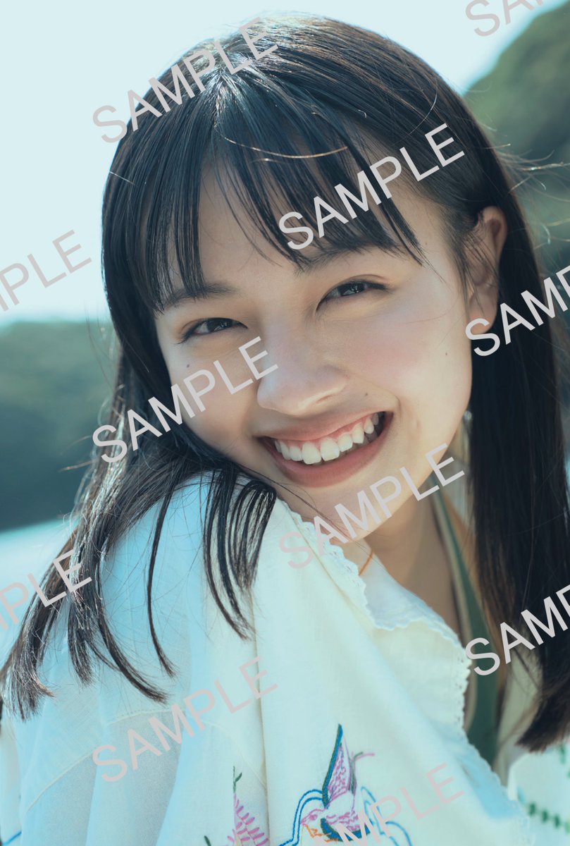 ／
#上坂樹里1st写真集
特典画像解禁✨
＼

【#セブンネット限定 特典】
🎁ポストカード 1枚

#上坂樹里 が20歳の誕生日である7月14日に1st写真集を発売👏

詳しくはこちら❣
7net.omni7.jp/detail/1107605…

<a href="/kosaka_1book/">上坂樹里1st写真集【公式】7月14日発売</a>
<a href="/juri_kosaka/">上坂樹里</a>