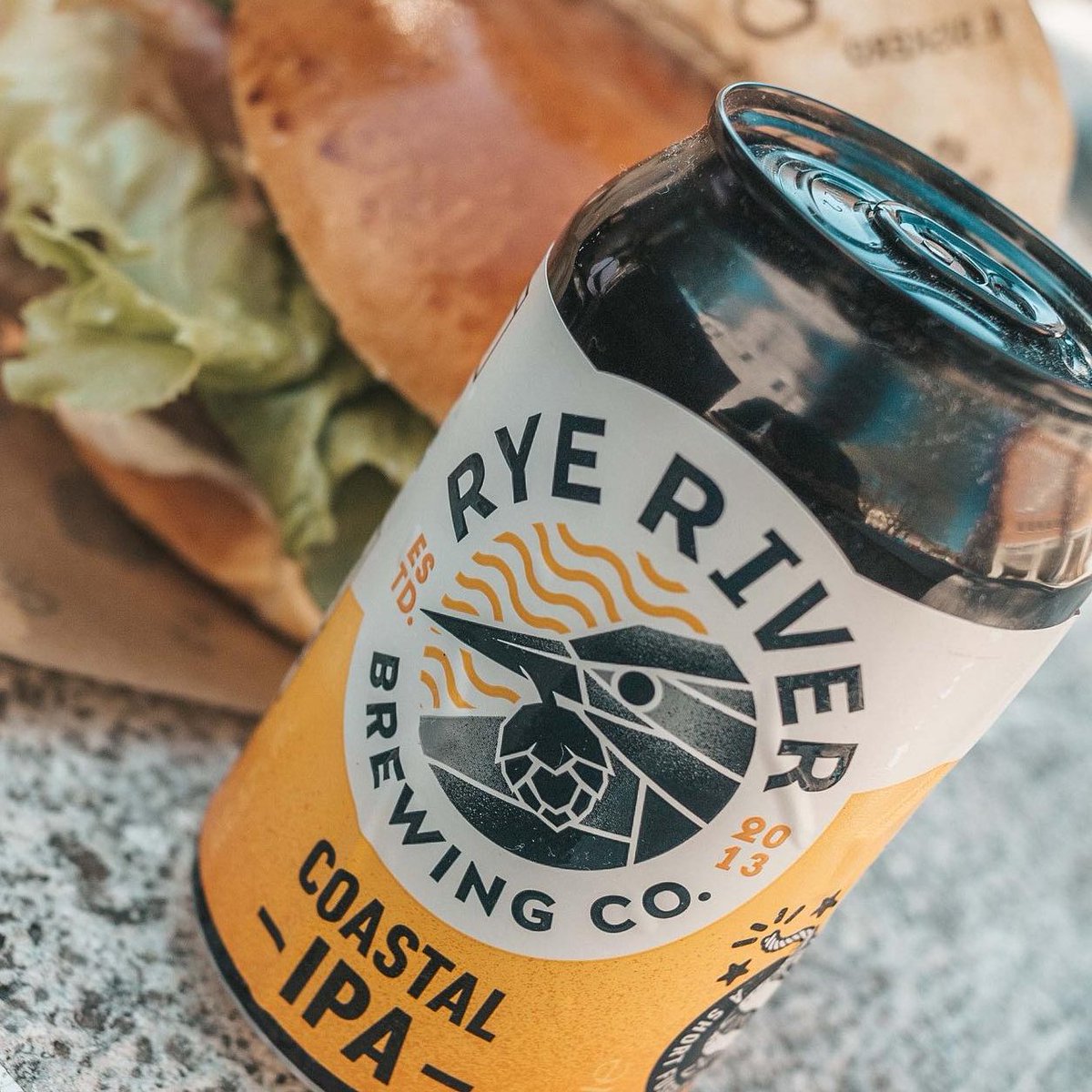 Hottest day of the year? Say less! It's BBQ and Coastal IPA time! 🍔🍻

#StraightFromTheSource #irishcraftbeer #Beer #craftbeer #Celbridge #kildare