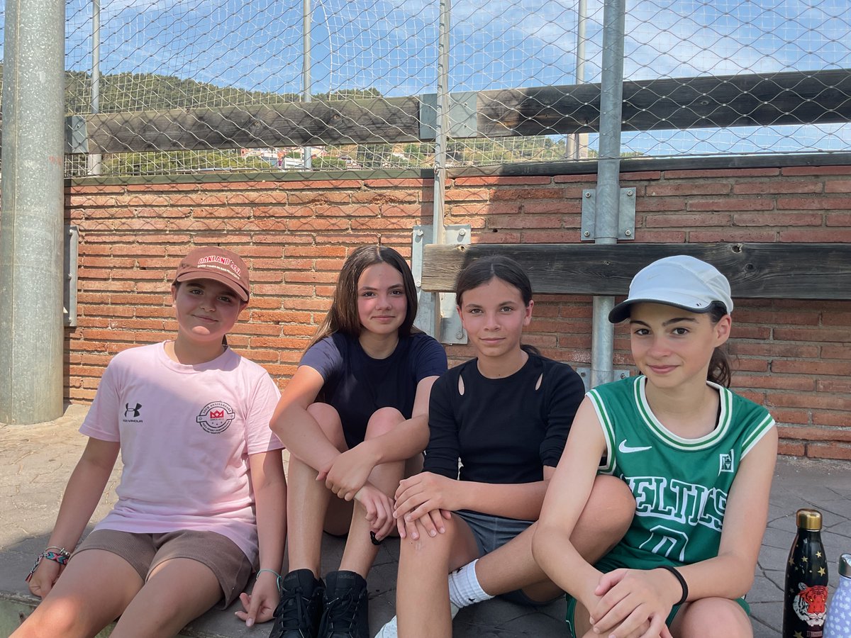 Col·legi Sant Andreu tweet media