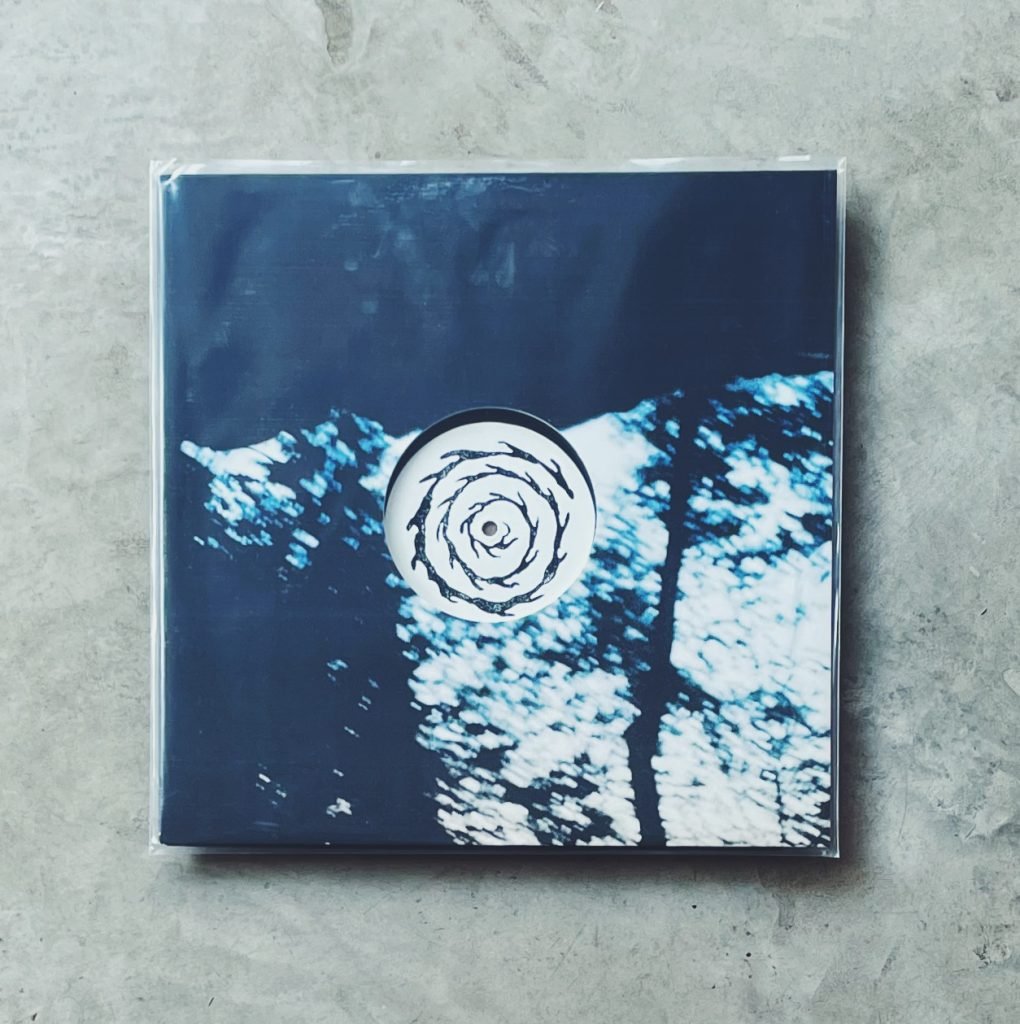 New stock

Spool – Spool [LP]

Somewhere Press の新作が到着。Spool、一人はNUGのFlorian T M Zeisig。
harunoame.com/product/spool-…