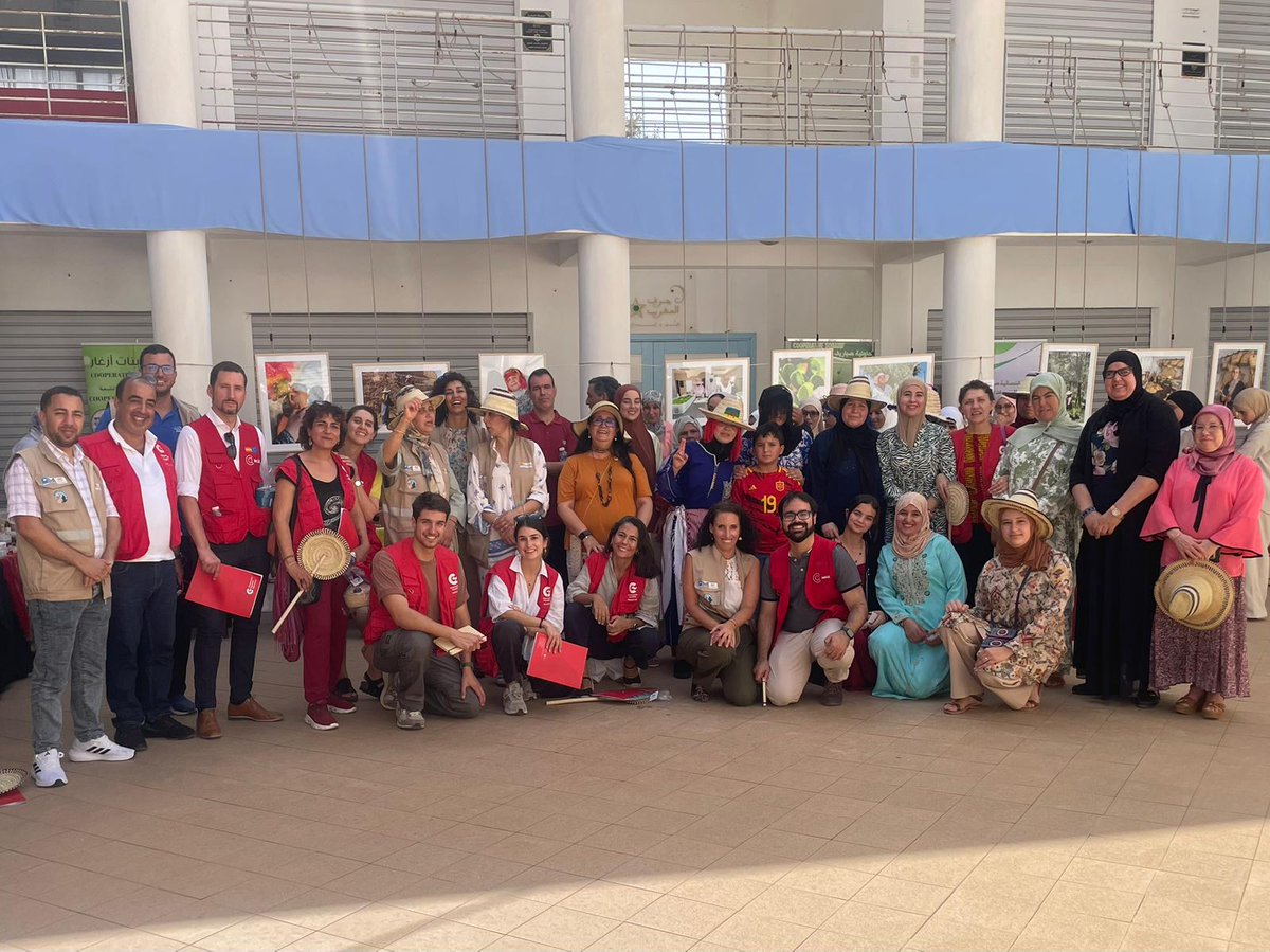 EmbajadaEspañaMarruecos (@embespanarabat) on Twitter photo El equipo de la <a href="/AECID_es/">AECID</a> de <a href="/EmbEspanaRabat/">Embajada de España en Marruecos</a> visita en Alhucemas y Chauen los proyectos que ONGs españolas <a href="/MovimientoxlPaz/">Movimiento por la Paz - MPDL</a>, Azimut 360, <a href="/ong_aida/">aida ong</a> y <a href="/Prodiversa/">PRODIVERSA</a> desarrollan en Marruecos.
Apoyamos su trabajo por el desarrollo local, la igualdad y los derechos humanos. El equipo de la <a href="/AECID_es/">AECID</a> de <a href="/EmbEspanaRabat/">Embajada de España en Marruecos</a> visita en Alhucemas y Chauen los proyectos que ONGs españolas <a href="/MovimientoxlPaz/">Movimiento por la Paz - MPDL</a>, Azimut 360, <a href="/ong_aida/">aida ong</a> y <a href="/Prodiversa/">PRODIVERSA</a> desarrollan en Marruecos.
Apoyamos su trabajo por el desarrollo local, la igualdad y los derechos humanos.