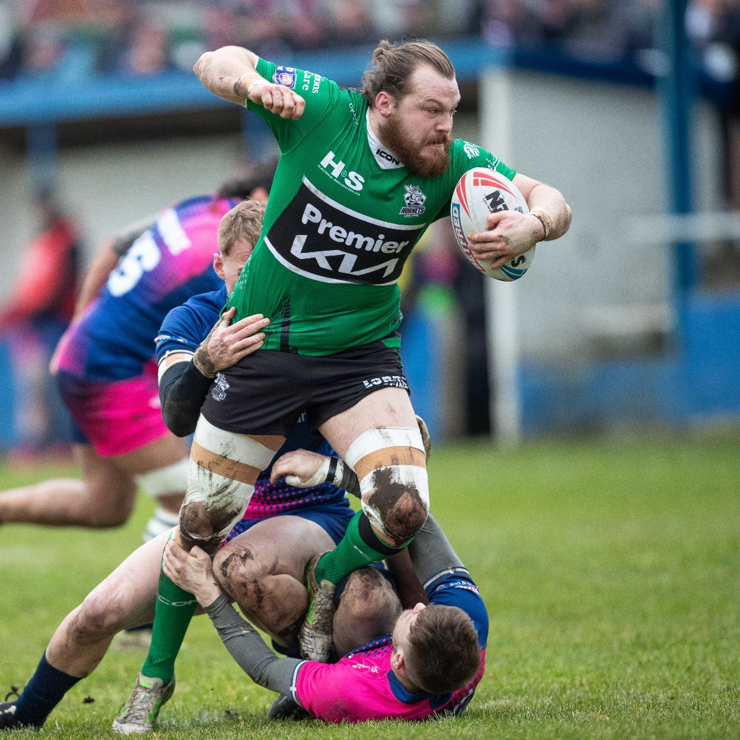 A double birthday celebration!

Sending our best wishes to Hornets duo <a href="/max_flanagan01/">Max Flanagan</a> and Tom Ashton 🎈💙

📸 <a href="/JMSportPix/">Jackie Meredith</a>