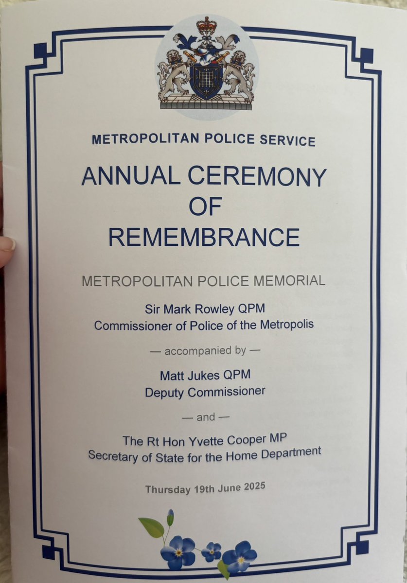 keyaprasaduk's tweet photo. “Honoured to be part of today’s Metropolitan Remembrance Day, paying tribute to those who served and sacrificed. A moving and meaningful occasion.” 

Privileged to have met Sir Mark Rowley QPM, Matt Jukes QPM &amp; The Rt Hon @YvetteCooperMP 
@metpoliceuk https://t.co/bTfggwj23z