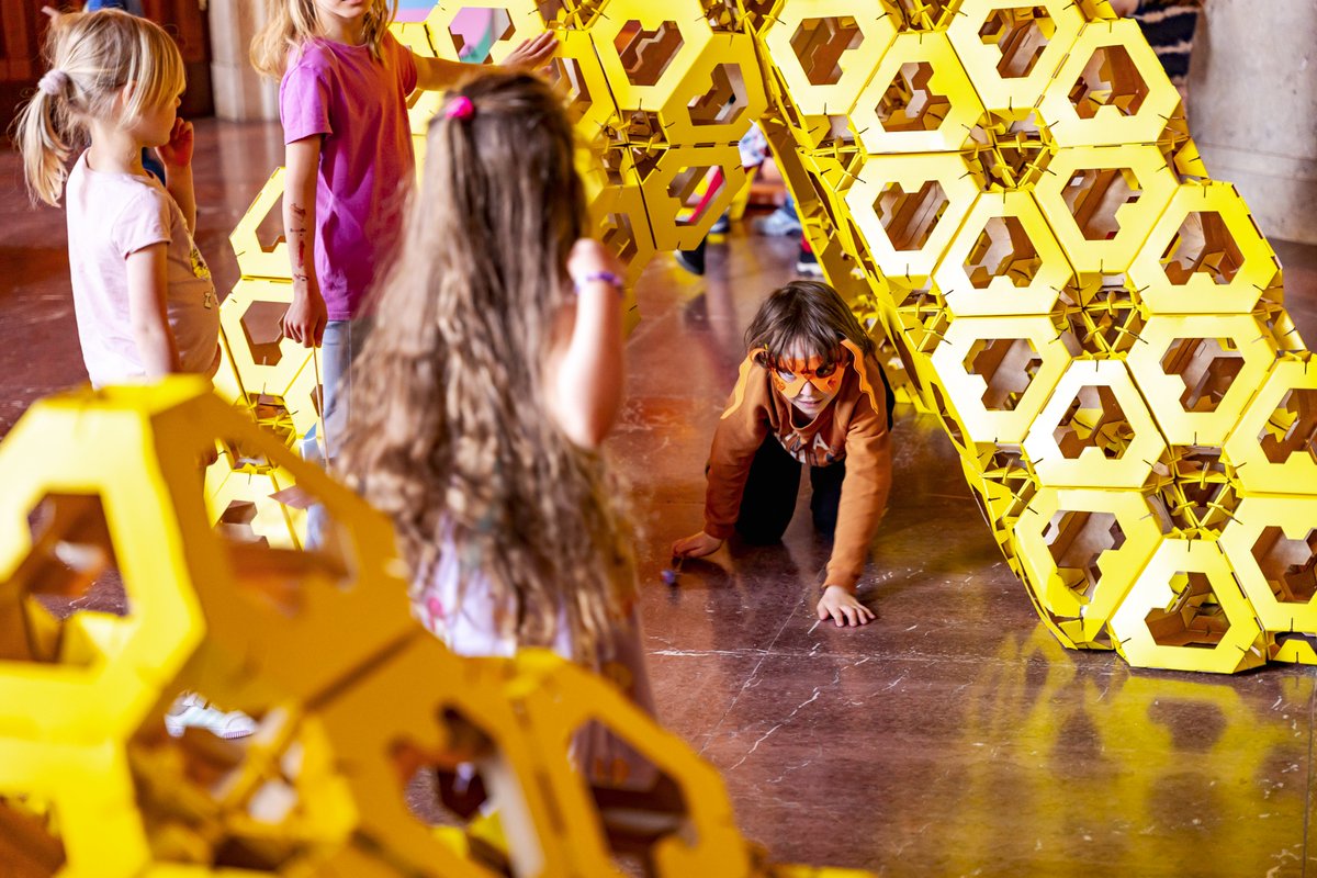 Noa Haim (@noahaim) on Twitter photo Opening day vibes at #BiennaleSztukiDlaDziecka
Huge thanks to Curator Aleksandra Rajska & the team at Centrum Sztuki Dziecka for an inspiring space for young creators.
Grateful for the support of <a href="/NLinPoland/">NL Embassy in Poland</a> 🇳🇱
📸: Malwina Łubieńska
#Biennale #DutchCulture #CreativeKids #KidsArt Opening day vibes at #BiennaleSztukiDlaDziecka
Huge thanks to Curator Aleksandra Rajska & the team at Centrum Sztuki Dziecka for an inspiring space for young creators.
Grateful for the support of <a href="/NLinPoland/">NL Embassy in Poland</a> 🇳🇱
📸: Malwina Łubieńska
#Biennale #DutchCulture #CreativeKids #KidsArt