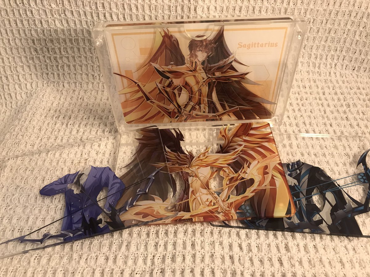 dusk40792935's tweet photo. I customized new acrylic.😊 https://t.co/FOu00YQ3y5