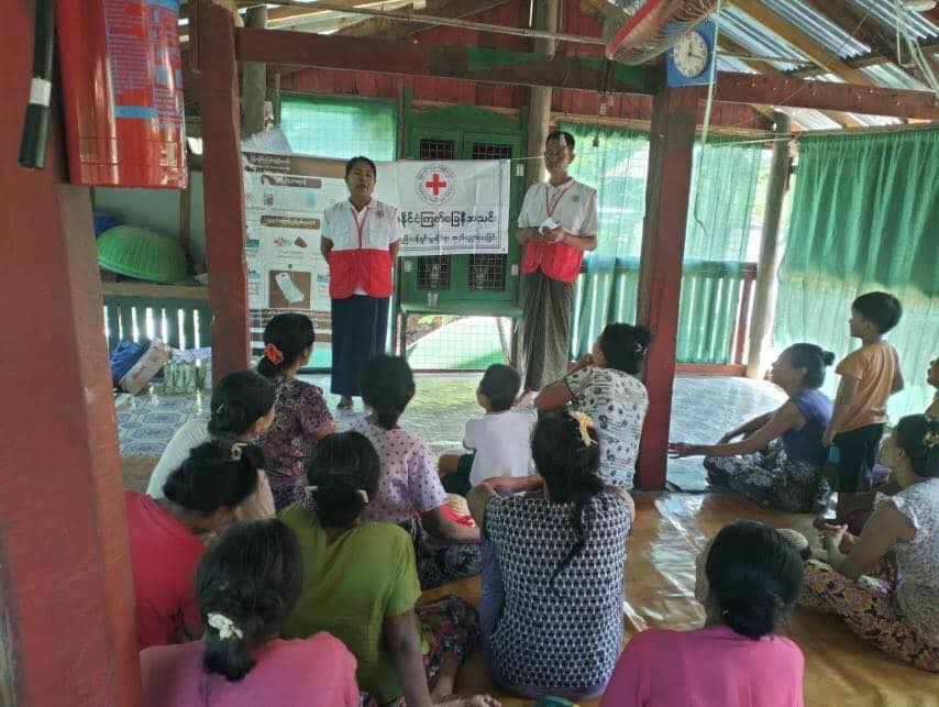 MyanmarRedCross's tweet photo. ๐ June 14โ18 | #MagwayRegion
#RedCross volunteers from Sinphyu Kyun Township visited Aye Su, Pho Su, Myay Taw, Yenang Su & Kyi Su villages in Salin Township to raise awareness on natural disaster preparedness and community health.
Empowering communities through knowledge. https://t.co/DkNrszBQpd