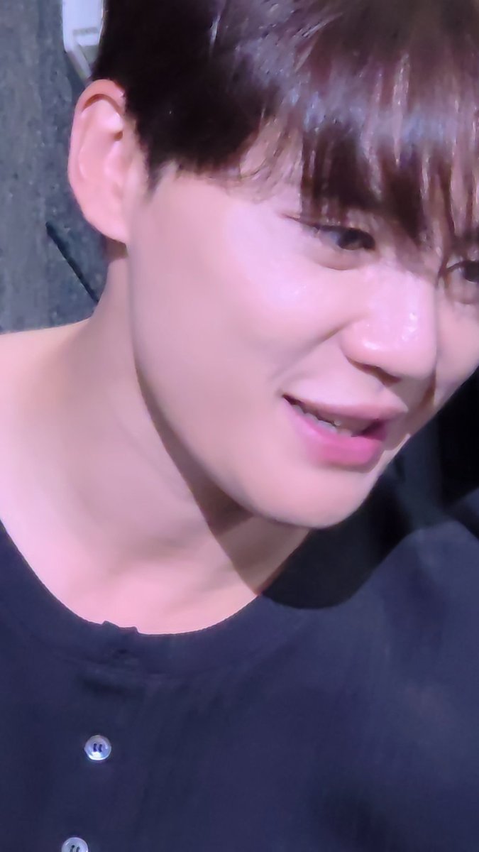 대효님이 너무 가까워요... 나 이거 어케 찍었냐...