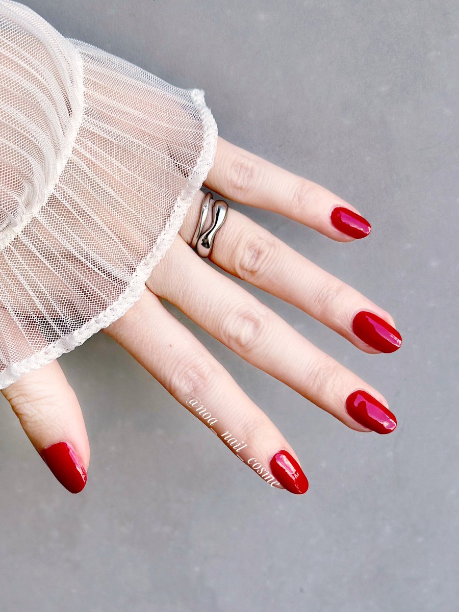 noa_nail_cosme's tweet photo. IGでのMy Little Box Japan様プレゼントキャンペーン当選品です。
◆NAILBERRY
ネイルポリッシュ15ml ROUGE
シンプルなボトルでスタイリッシュな印象。
1度塗りでパキっと目を惹くレッド。青身を感じ大人っぽいカラーでした✨
#PR #nailberry #セルフネイル https://t.co/ebwNJLr33X