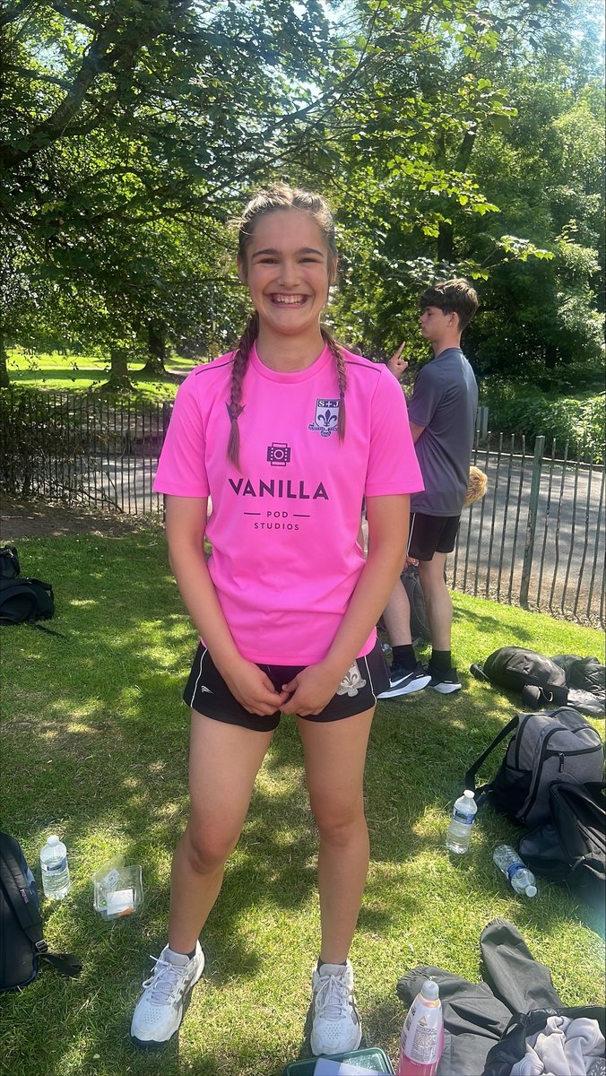 Town Athletics:
Well done to year 10 Eve W who came 3rd in the 300m final.