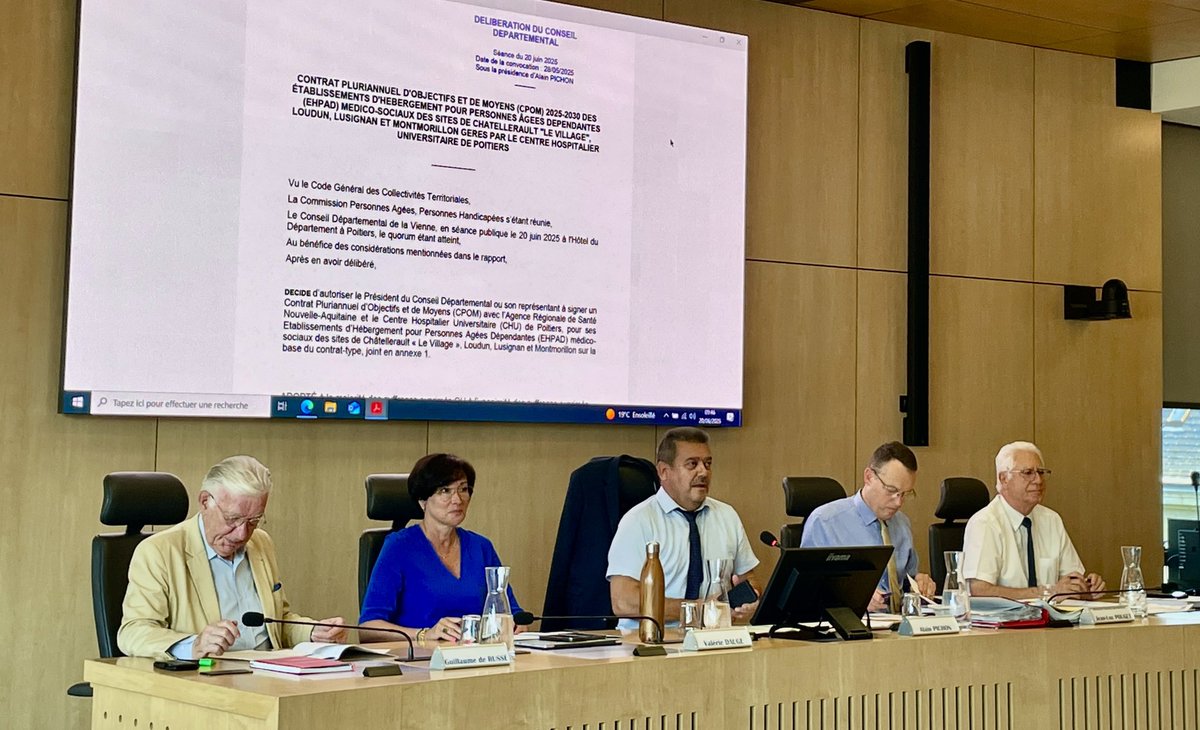 .<a href="/AlainPichon86/">Alain Pichon</a> ouvre la session de clôture de la Décision Modificative n°1 du #Budget ⤵️
