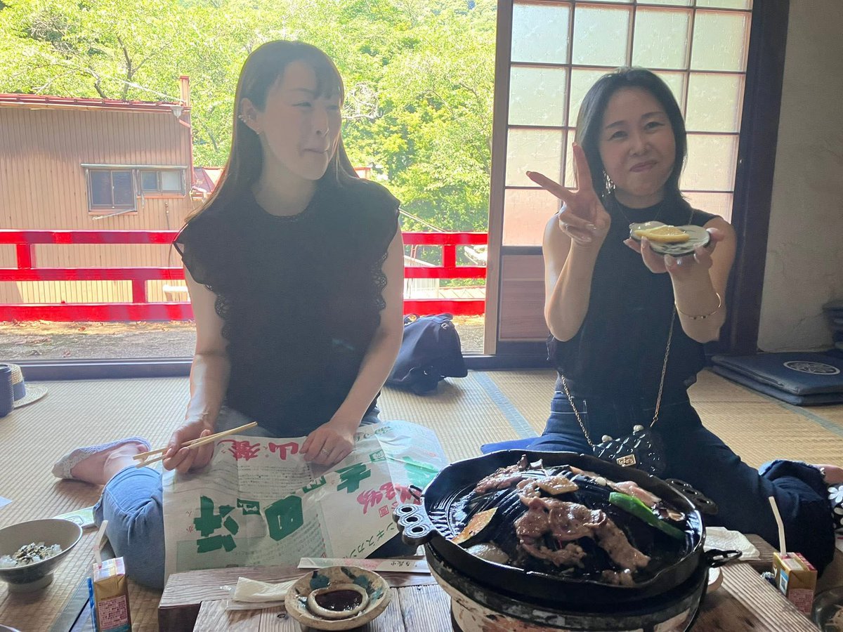 #めいほうdjステーション ファンの皆さん❣️お久しぶりです😊
DJステーションの女神✨✨さとみん＆DJえめのオフショット📸
梅雨空は何処〜⁉️ですが、夏を乗り越えまたお会いしましょうね〜