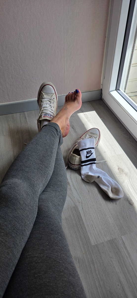 Herrin Darya 👸🏽😈 (@herrindarya) on Twitter photo Für jeden was dabei🤣Socken,Schuhe,Füße. Was findet ihr besser? Mit Socken in die Chucks oder Barfuß?
Ich mag es lieber Barfuß, dann sind sie immer so schön nass geschwitzt 🥵.
<a href="/rt_feet/">Feet RT PROMO (Road to 100K)</a> <a href="/justaslave15/">TPE 😍 RT slave and exposing timewasters</a> <a href="/FeetToesSoles/">RT Feet, toes & soles 👣 PROMO 🔄 BNWO ♠️ RT</a> <a href="/RTSubFindom/">Submissive Findom Helper/RT Bitchboy🐖</a> Für jeden was dabei🤣Socken,Schuhe,Füße. Was findet ihr besser? Mit Socken in die Chucks oder Barfuß?
Ich mag es lieber Barfuß, dann sind sie immer so schön nass geschwitzt 🥵.
<a href="/rt_feet/">Feet RT PROMO (Road to 100K)</a> <a href="/justaslave15/">TPE 😍 RT slave and exposing timewasters</a> <a href="/FeetToesSoles/">RT Feet, toes & soles 👣 PROMO 🔄 BNWO ♠️ RT</a> <a href="/RTSubFindom/">Submissive Findom Helper/RT Bitchboy🐖</a>