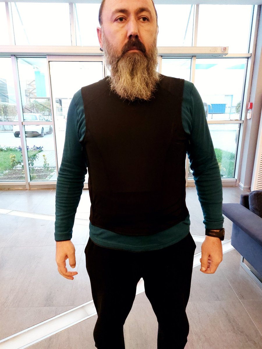 Arkadaşlar Herkese aynı cevabı yazıyorum. 
Ekonomik şartlarınız elveriyorsa Balistik koruyucu yani kurşun Geçirmez yelek Alın. Evinizde dursun. 
Bireysel Silahlanma Ne kadar Önemli ise kişisel koruyucu ekipman sahibi olmak, o kadar Önemlidir. Bu tamamen size kalmış bir durum.