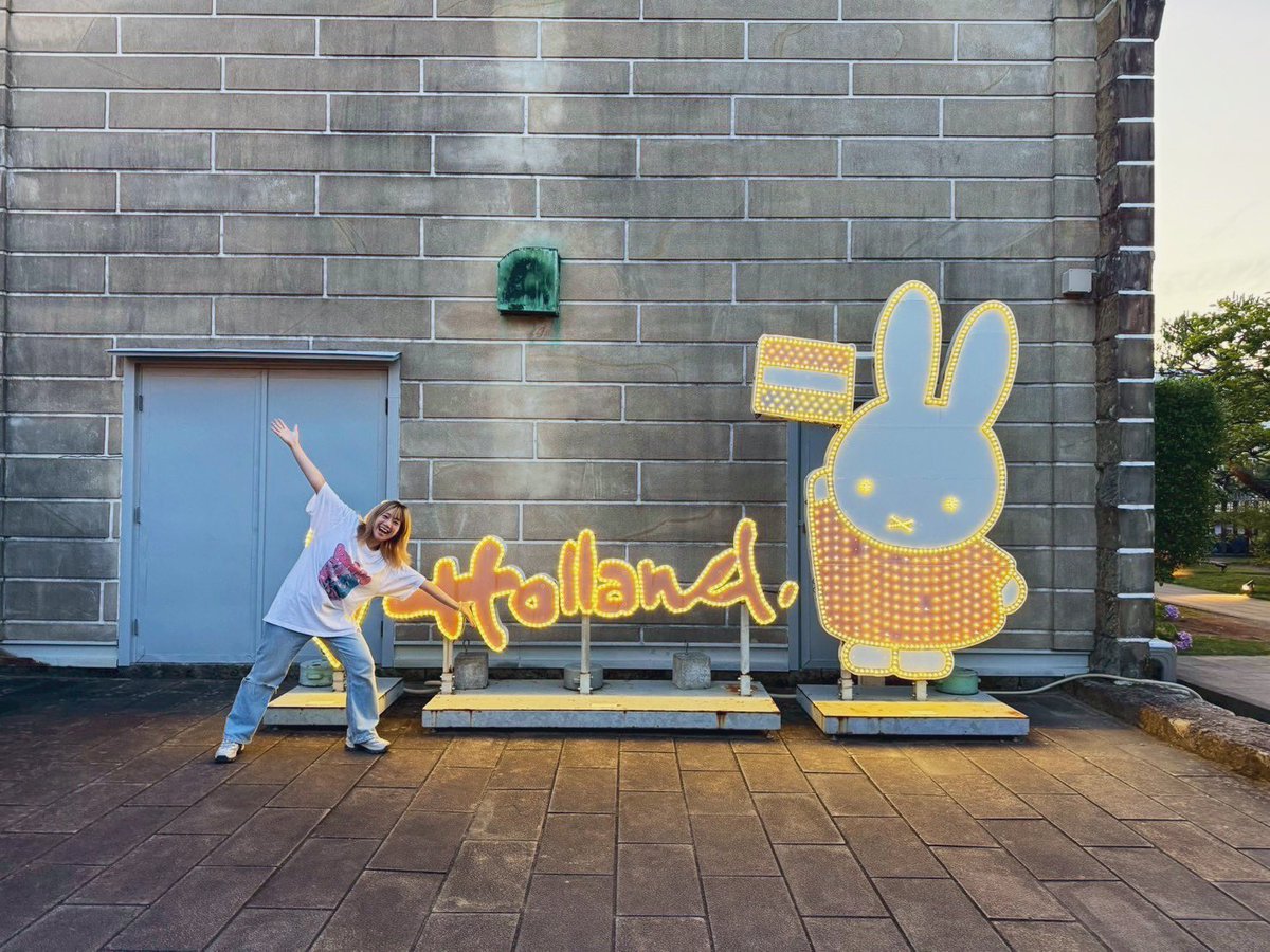 長崎の出島に行って、撮った写真これ。
撮影場所間違えすぎた
「出島」感、皆無。