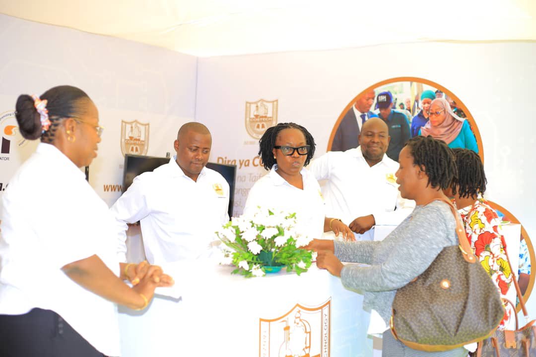 MAADHIMISHO YA WIKI YA UTUMISHI WA UMMA 2025 YAKIENDELEA JIJINI DODOMA!

Zoezi hili linafanyika katika viwanja vya Chinangali Park kuanzia Juni 16 hadi Juni 23, 2025, likiwashirikisha washiriki kutoka wizara, idara, wakala na taasisi mbalimbali za Serikali.

Kauli mbiu ya mwaka