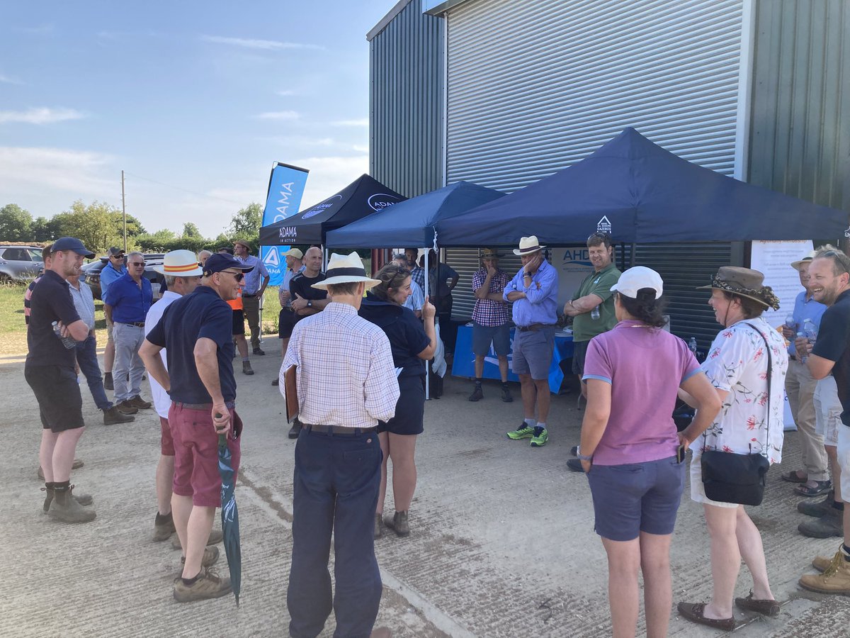 cereals_sw's tweet image. If you missed us at NIAB (Sutton or Ciren) then your next chances are @westernarable on Saturday & @BASF Hurcott on Tuesday. Thursday 26th we round up the Monitor Farm at Cheltenham, then close the pre-harvest tour @EJWGLENDINNING Devon on 1st. See you around 👍 @AHDB_Cereals