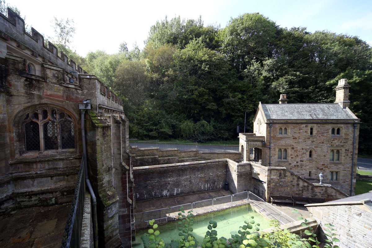 As we welcome the Summer Solstice, why not take advantage of the increased daylight hours by following our cultural itinerary from a meeting place for kings, through a medieval monastery to an ancient healing well. Flint to Holywell.🌞

Full itinerary here:walescoastpath.gov.uk/plan-your-visi…